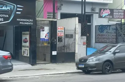 Casa para alugar de 1 dormitório, sala e cozinha conjugada, 1 banheiro próximo ao largo do japonês.