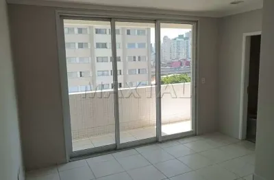 Sala comercial para locação com 37m², 2 banheiros, 1 vaga, bem seguro e santana.