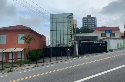 Prédio comercial à venda na av. água fria, 3 andares, 600 m² de área útil e com 26 vagas.