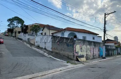 Área a venda com 1030m2 na Agua Fria, Zoneamento ZC, composta por 4 casas antigas