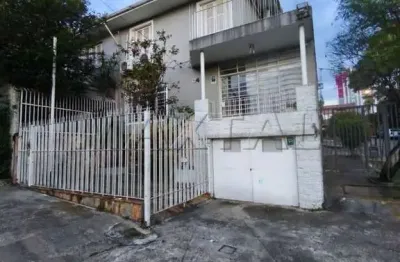 Casa Assobradada para locação com 155M² proximo a avenida Braz Leme e vias de grande e facil acessos