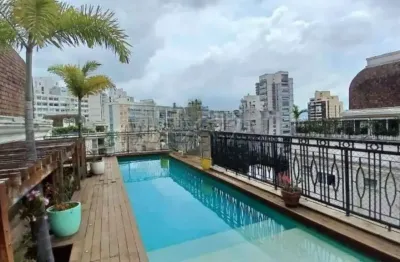 Cobertura em Perdizes com 5 suítes, 7 banheiros, 3 salas, 7 vagas, copa e cozinha, piscina e sauna.