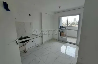 Apartamento, 40 m² com 2 dormitórios, sala ampla, sacada com churrasqueira na região de Santana