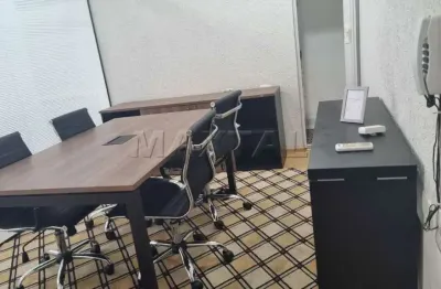 Sala para locação em Santana ao lado da Av. Bráz Leme com 32m² e próximo ao Metrô.