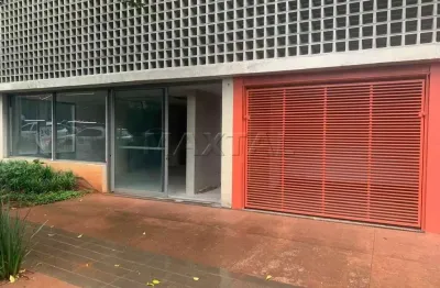 Ponto Comercial com Excelente Visibilidade e Alto Potencial em Região de Forte Movimento