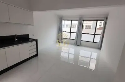 Residencial › apartamento com 1 dormitório(s) sendo 0 suíte(s) no bairro centro - - florianópolis - sc