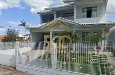 Residencial › casa com 4 dormitório(s) sendo 1 suíte(s) no bairro praia de fora - - palhoça - sc