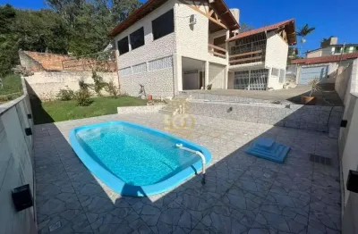 Residencial › casa com 3 dormitório(s) sendo 1 suíte(s) no bairro centro - - florianópolis - sc