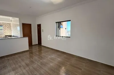 Nova benfica, 3 quartos,  suíte,  varanda,  garagem,  excelente localização.