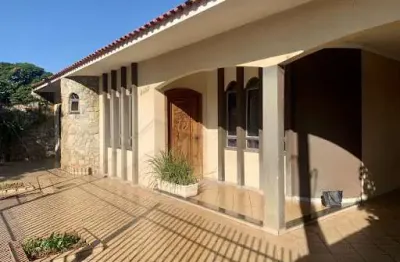 Casa com 3 dormitórios à venda, 225 m² por r$ 1.050.000,00 - jardim iguaçu - maringá/pr