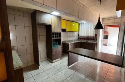 Casa com 3 dormitórios para alugar por r$ 1.800,00/mês - jardim universo - maringá/pr