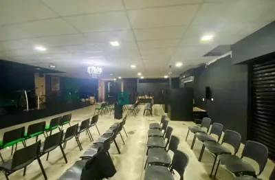 Barracão / Galpão / Depósito com 1 sala para alugar na Avenida Osíres Stenghel Guimarães, Conjunto Habitacional Karina, Maringá