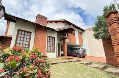Sobrado com 4 dormitórios à venda, 323 m² por r$ 1.900.000,00 - zona 05 - maringá/pr