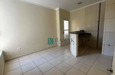 Apartamento próximo a UEM com 1 dormitório à venda, 33 m² por R$ 165.000 - Cidade Jardim - Maringá/PR