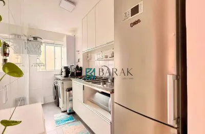Apartamento com 2 dormitórios para alugar, 46 m² por R$ 2.640/mês - Jardim América - Maringá/PR