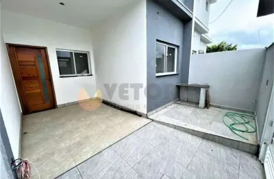 Sobrado à venda em caraguatatuba, pontal de santa marina, com 2 quartos, 72m²