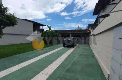 Casa com 3 quartos, 142m², à venda em caraguatatuba, indaiá