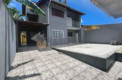Sobrado à venda em Caraguatatuba, Martim de Sá, com 3 quartos, 159m²