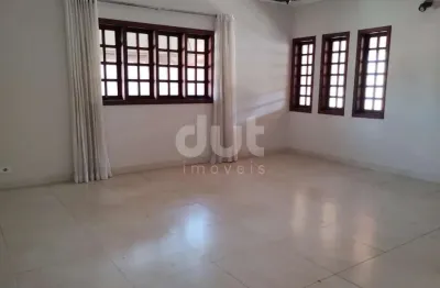 Casa comercial à venda na rua credencio zechin, 80, centro, vinhedo, 290 m2 por r$ 1.060.000