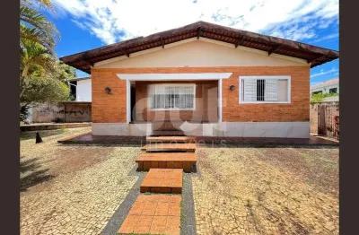 Casa com 3 quartos à venda na rua domingos de rocco, 240, parque são quirino, campinas, 192 m2 por r$ 550.000