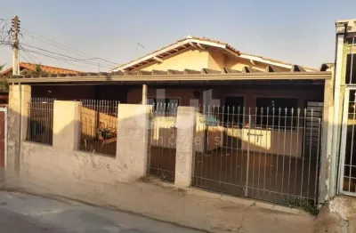 Casa com 3 quartos à venda na rua monteiro de camargo, 67, jardim garcía, campinas, 227 m2 por r$ 400.000