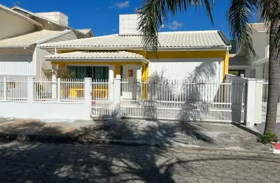 Casa com 4 quartos na praia de fora. conforto, beleza e espaço,