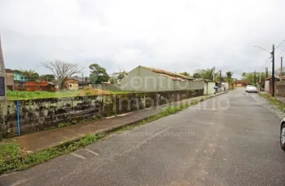 Terreno à venda na Belmira Novaes, Peruíbe 