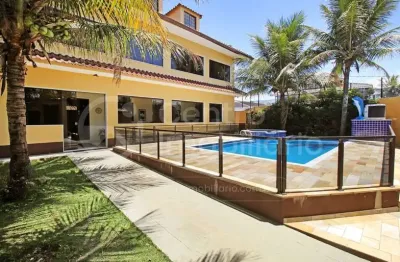 Casa à venda com piscina e 6 quartos em peruíbe, no bairro balneario arpoador