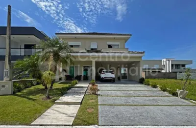 CASA à venda com piscina e 4 quartos em Peruíbe, no bairro Bougainvillee IV