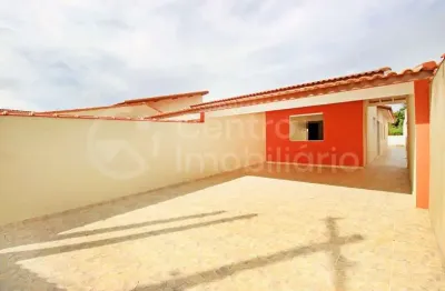 Casa à venda com 3 quartos em peruíbe, no bairro estancia antonio novaes
