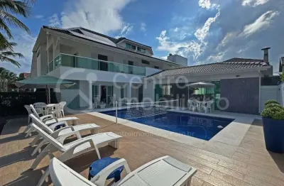 Casa à venda com piscina e 7 quartos em peruíbe, no bairro bougainvillee i