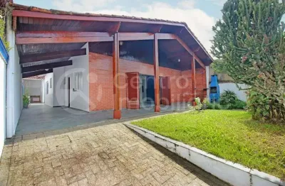 Casa com 2 quartos à venda no Centro, Peruíbe 