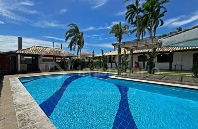 Casa à venda com piscina e 2 quartos em peruíbe, no bairro parque balneario oasis