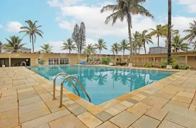 Casa à venda com piscina e 6 quartos em peruíbe, no bairro parque balneario oasis