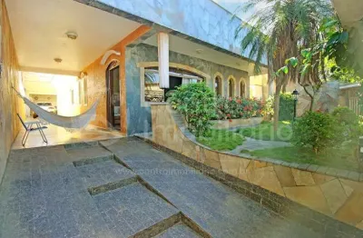 Casa à venda com 4 quartos em peruíbe, no bairro stella maris