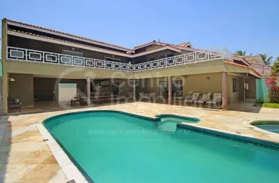 Casa à venda com piscina e 6 quartos em peruíbe, no bairro jardim três marias