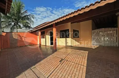 Casa à venda com 3 quartos em peruíbe, no bairro balneario josedy