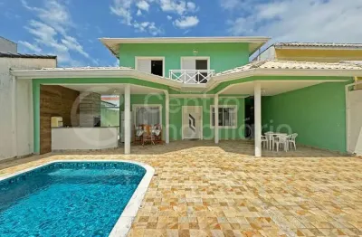 Casa à venda com piscina e 3 quartos em peruíbe, no bairro jardim imperador