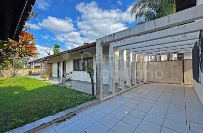 Casa à venda com 3 quartos em peruíbe, no bairro jardim imperador