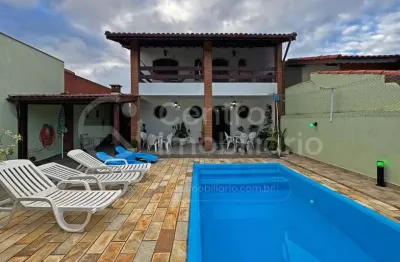 Casa à venda com piscina e 5 quartos em peruíbe, no bairro parque balneario oasis
