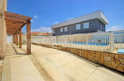 Casa à venda com piscina e 2 quartos em peruíbe, no bairro estancia sao jose