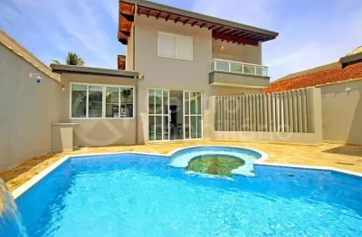 Casa à venda com piscina e 3 quartos em peruíbe, no bairro parque balneario oasis