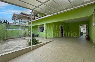 Casa à venda com 3 quartos em peruíbe, no bairro jardim icaraiba