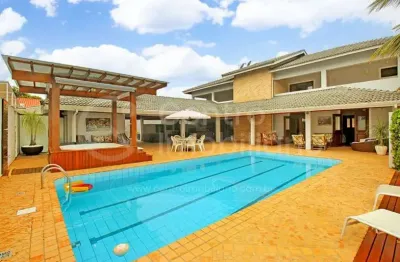 Casa à venda com piscina e 5 quartos em peruíbe, no bairro balneario sambura