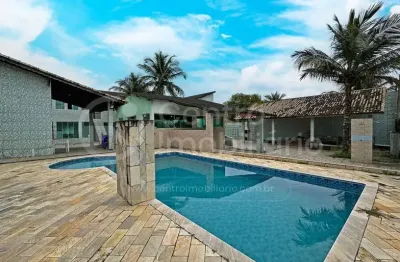 Casa à venda com piscina e 10 quartos em peruíbe, no bairro estancia balnearia convento velho