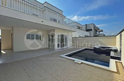 Casa à venda com piscina e 4 quartos em peruíbe, no bairro residencial flora rica