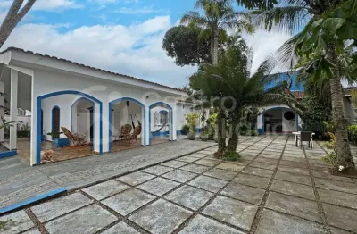 Casa à venda com 4 quartos em peruíbe, no bairro jardim imperador