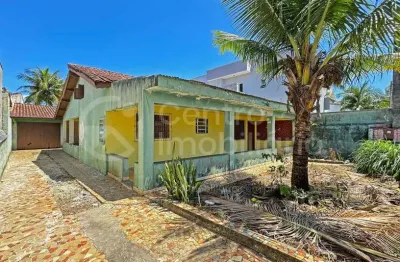 Casa à venda com 2 quartos em peruíbe, no bairro balneario arpoador