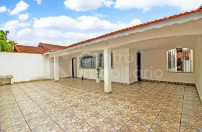 Casa à venda com 3 quartos em peruíbe, no bairro balneario sambura