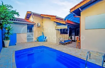 Casa à venda com piscina e 2 quartos em peruíbe, no bairro jardim mar e sol